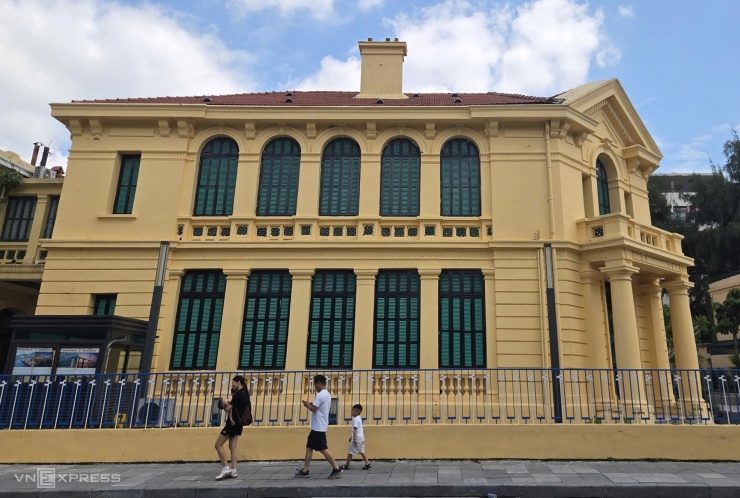 Tòa nhà từng là nơi làm việc của Sở Ngoại vụ mới được chỉnh trang, nằm trong khuôn viên trụ sở UBND - HĐND TP Hà Nội. Ảnh: Võ Hải