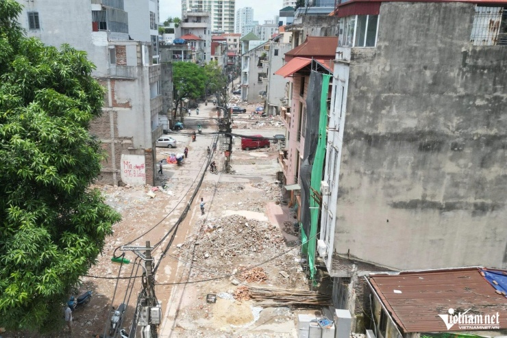 Theo thiết kế, sau khi hoàn thành, ngõ 381 Nguyễn Khang sẽ kết nối đồng bộ với các tuyến Thành Thái, Duy Tân, Vành đai 2, Vành đai 2,5 và Vành đai 3, góp phần hoàn thiện mạng lưới giao thông, tăng khả năng kết nối trong khu vực, đồng thời từng bước giải quyết các điểm nghẽn về giao thông, thoát nước và môi trường.