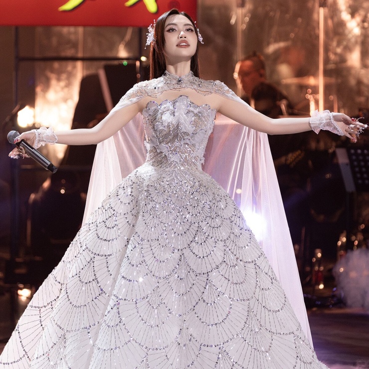 Phương Mỹ Chi gây ấn tượng trong chương trình "Sing! Asia".