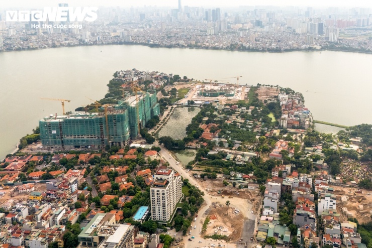 Trong khi giai đoạn 1 đang hoàn thiện, dự án xây dựng đường Đặng Thai Mai kéo dài đến đường Âu Cơ cũng được triển khai nhằm hoàn chỉnh kết nối giao thông khu vực.