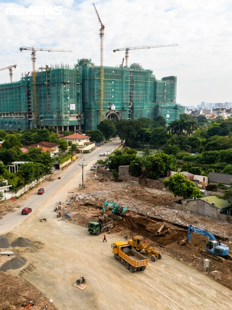 Dự án giai đoạn 2 được khởi công tháng 3/2026, có tổng mức đầu tư 642,383 tỷ đồng, chiều dài khoảng 100m. Điểm đầu tuyến giao với đường Xuân Diệu, điểm cuối giao với đường Âu Cơ.