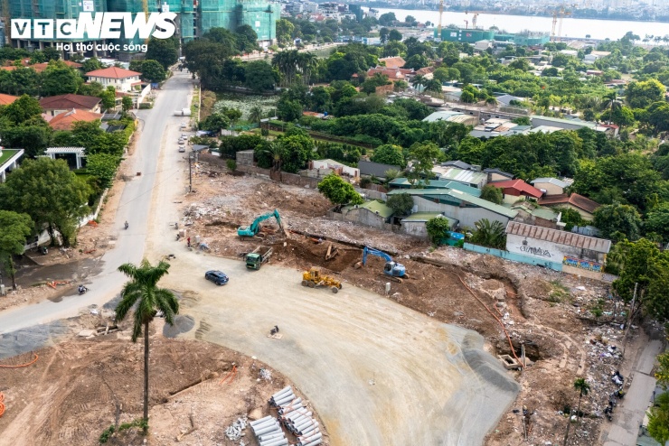 Đường Đặng Thai Mai cùng các tuyến giao thông liên quan có vai trò kết nối các khu chức năng trong bán đảo Quảng An, đồng thời tạo thêm kết nối từ khu vực Hồ Tây tới mạng lưới giao thông xung quanh.