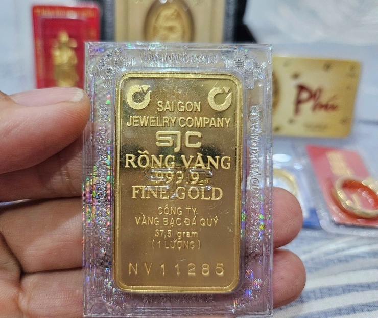 Vàng miếng SJC bán ra ở mức 147,1 triệu đồng/lượng. Ảnh minh họa