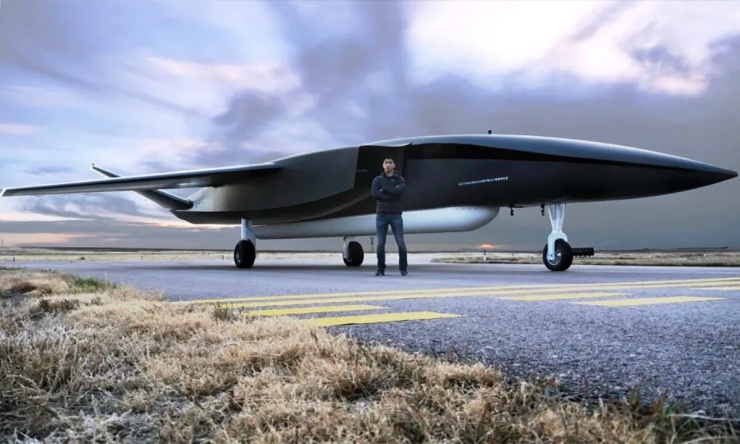 Mô hình UAV RAVN X và tên lửa đẩy trong ảnh công bố tháng 1/2021. Ảnh: Aevum Aerospace