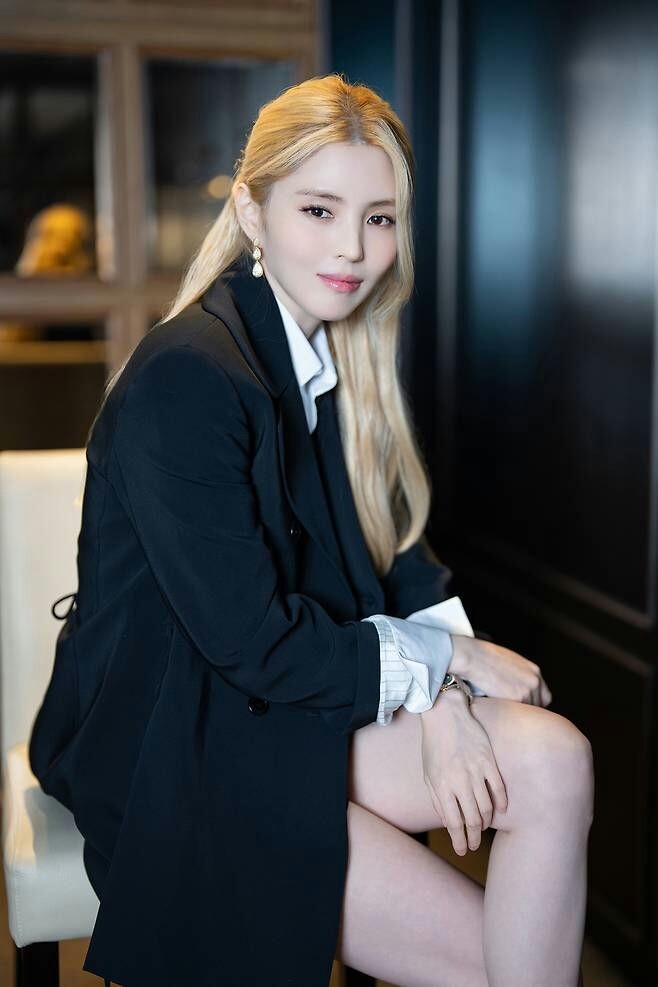 Han So Hee muốn kết hôn trước tuổi 40, nói về hình mẫu bạn đời - 2