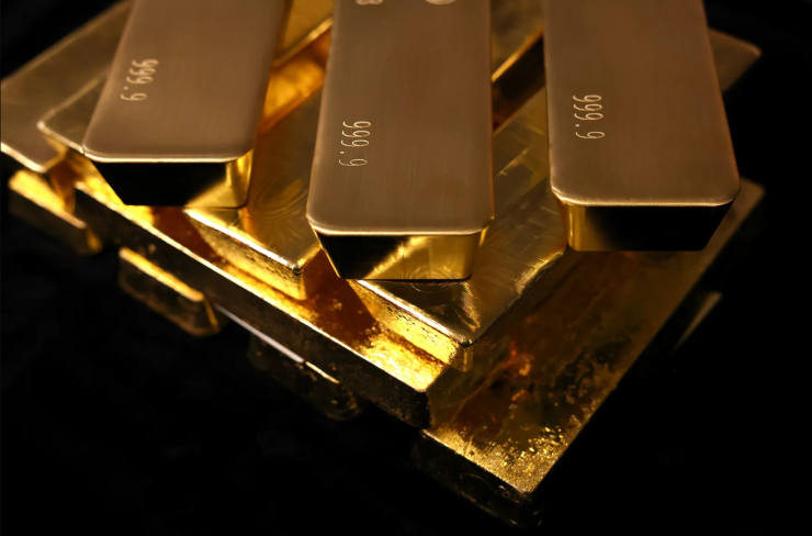 Dự báo vàng khó đạt đỉnh như năm ngoái, với mức giá hợp lý dự kiến quanh 4.700 USD/ounce vào cuối năm. Ảnh: Bloomberg