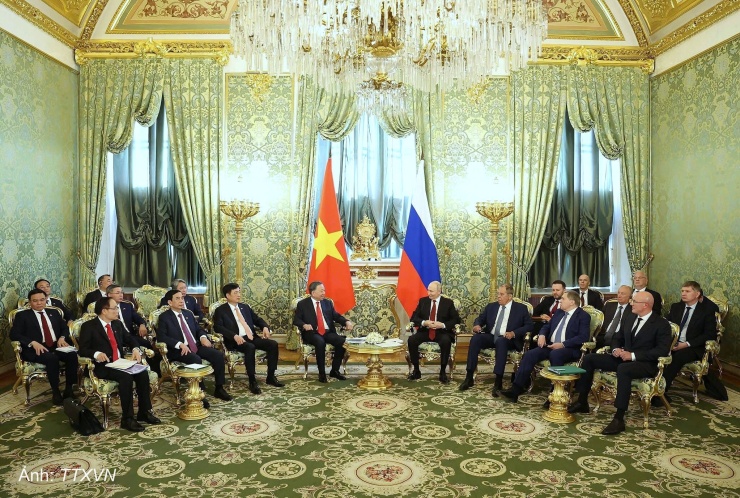 Tổng Bí thư, Chủ tịch nước Tô Lâm hội đàm với Tổng thống Putin ngày 9/9. Ảnh: TTXVN