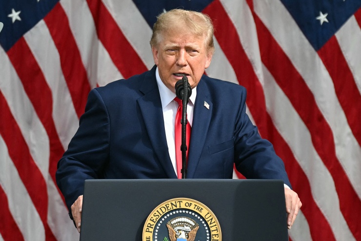 Tổng thống Mỹ Donald Trump tại thủ đô Washington ngày 11/9. Ảnh: AFP