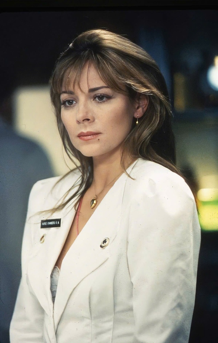 Nhan sắc gây thương nhớ của Kim Cattrall.
