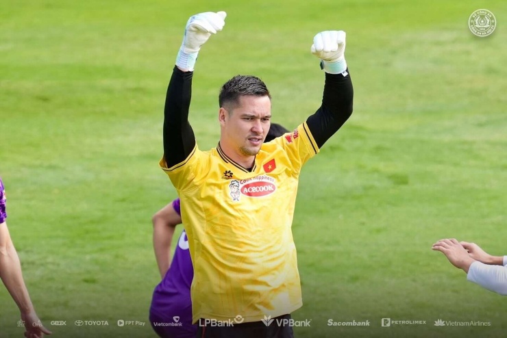 Nguyễn Filip nhiều khả năng trở lại và tạo ra sự cạnh tranh cao. Ảnh: Công An Hà Nội FC