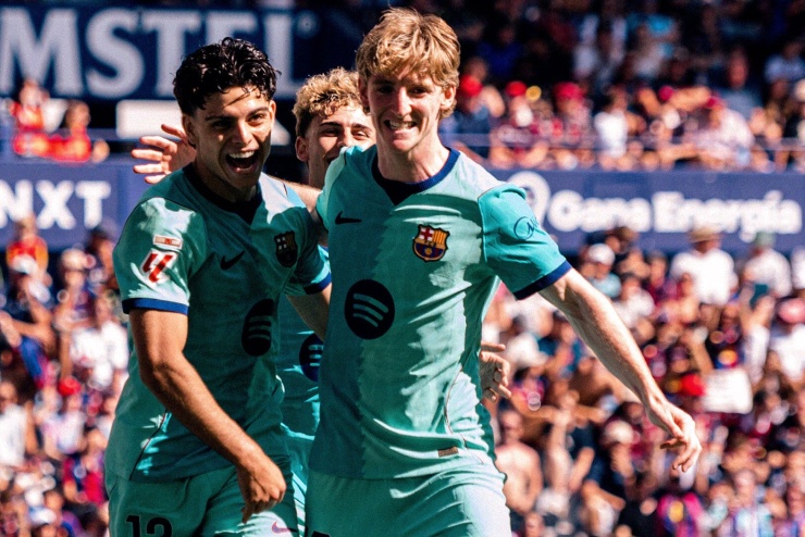 MU có kế hoạch lấy Espart để bổ sung cánh trái. Ảnh: FCB