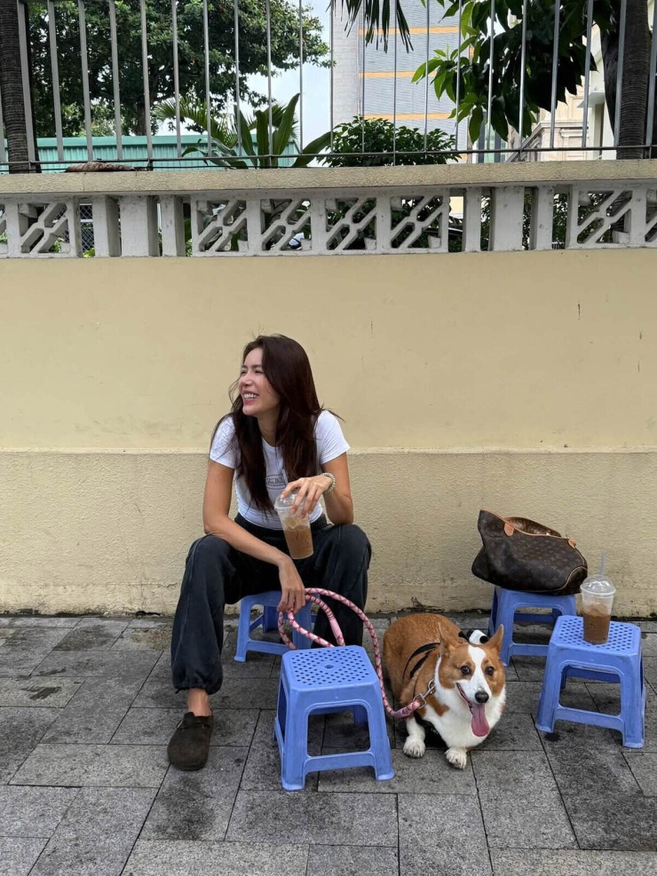 Ảnh sao 15/9: Tiểu thư gia tộc Sơn Kim khoe nhan sắc trong trẻo - 6