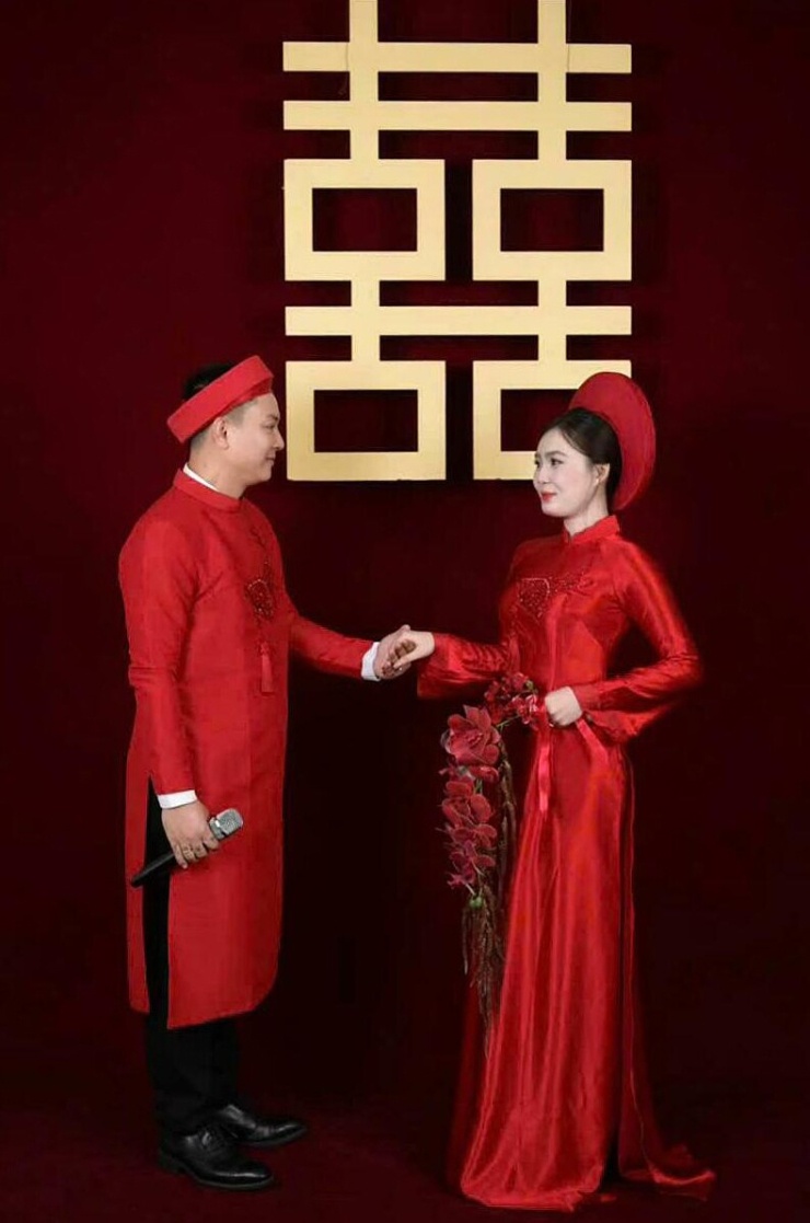 Hoài Lâm và bạn gái trong buổi chụp hình cưới. Video: Tuyết Minh
