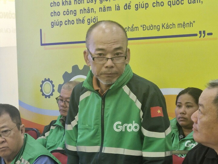 Ông Phạm Mi Sên, Phó Chủ tịch Nghiệp đoàn xe công nghệ TP.HCM, cũng là một tài xế xe công nghệ, cho biết suốt 10 năm qua, ông cùng cộng đồng tài xế cùng góp tiếng nói yêu cầu quyền lợi nhưng chưa được ghi nhận.