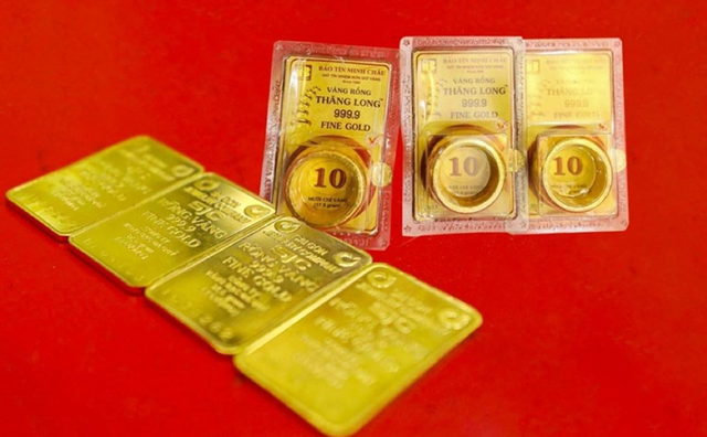 Vàng miếng SJC được niêm yết ở mức 142,3-145,3 triệu đồng/lượng