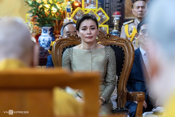 Vua và Hoàng hậu Thái Lan lễ Phật tại chùa Quán Sứ - 7