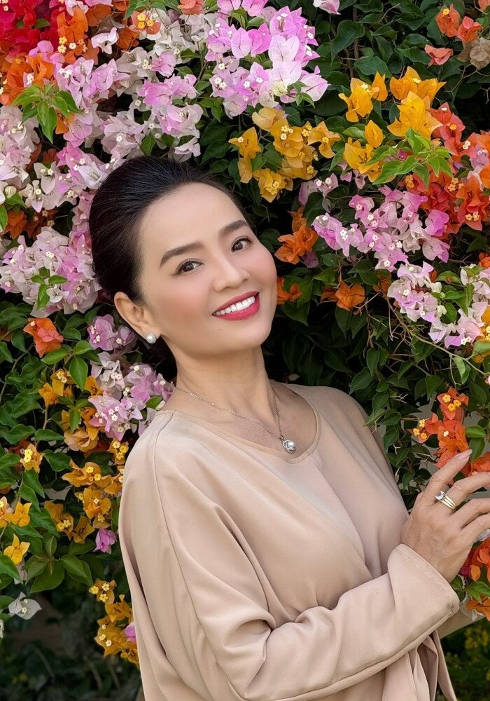Hoài An 'Người đẹp Tây Đô' tuổi 52 nặng gánh, chưa yêu dù nhiều người theo đuổi - 6