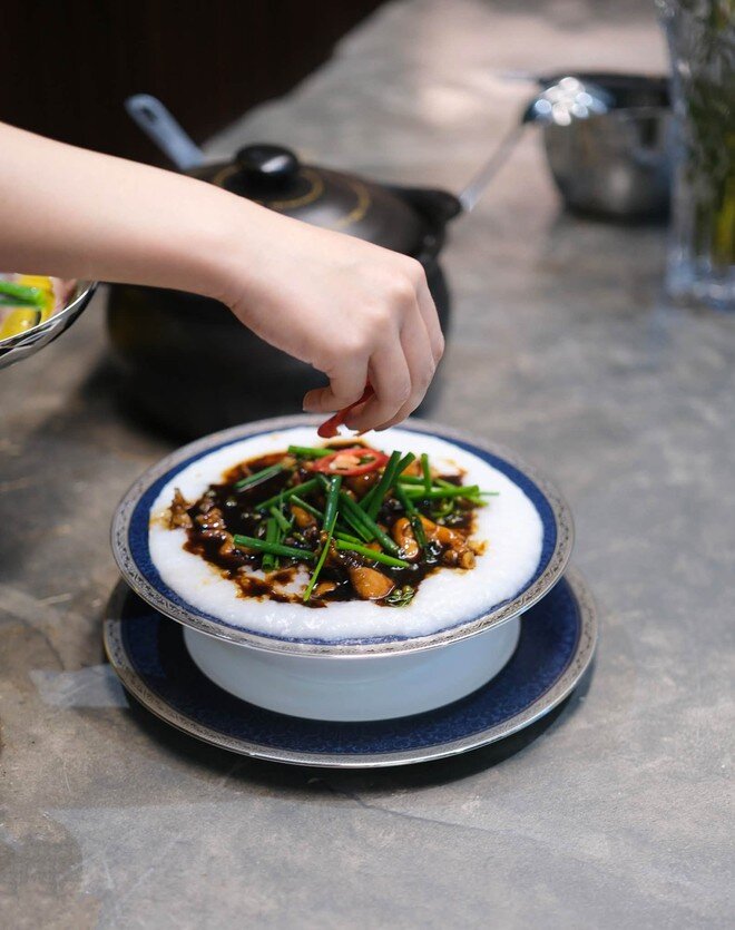 Phương Oanh với niềm vui vào bếp mỗi ngày.&nbsp;