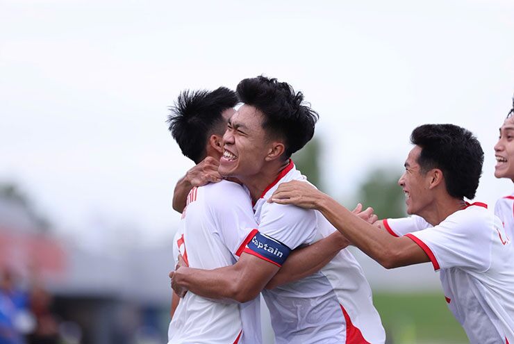 Thanh Nhàn ghi bàn thắng quý giá khai thông thế bế tắc cho U23 Việt Nam