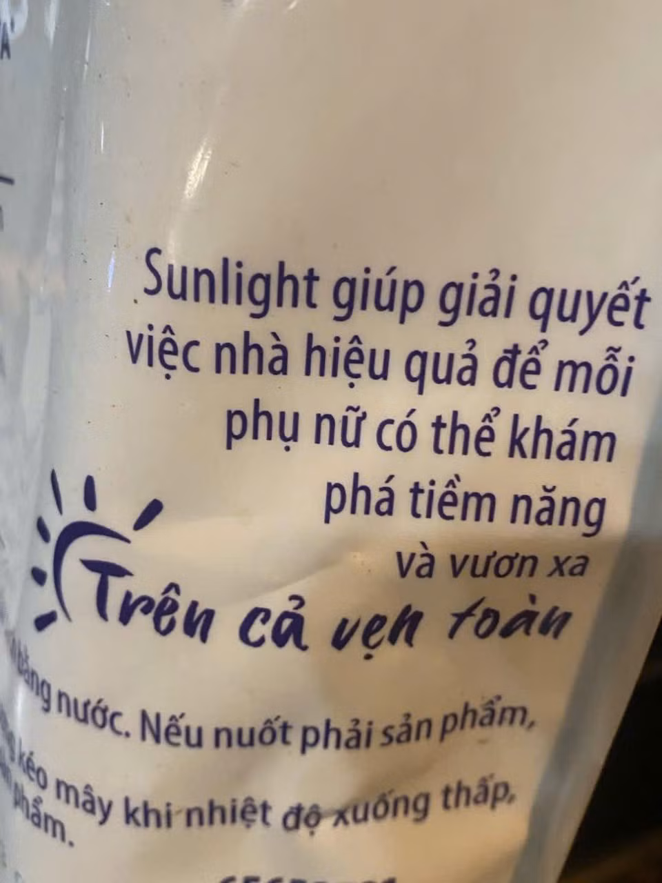 Thông điệp trên sản phẩm có dấu hiệu gây bất bình đẳng giới.