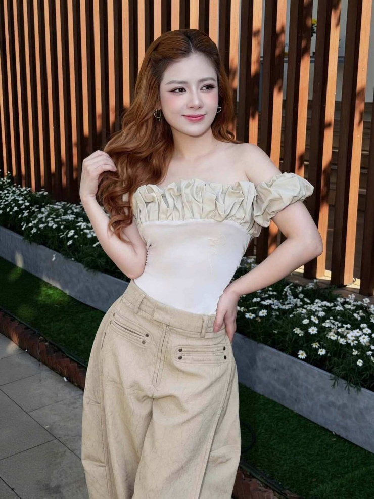 Ảnh sao 19/9: Thanh Thủy chuộng vẻ đẹp đời thường - 6