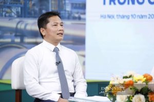 Con cái đã lập gia đình về thăm bố mẹ có phải đăng ký lưu trú không?