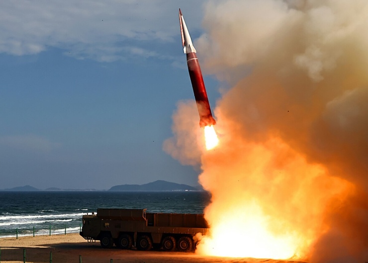 Tên lửa Triều Tiên rời bệ phóng trong vụ thử nghiệm ngày 20/9. Ảnh: KCNA