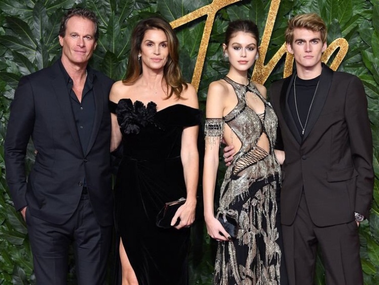Gia đình 4 thành viên của Cindy Crawford. Ảnh: WireImage
