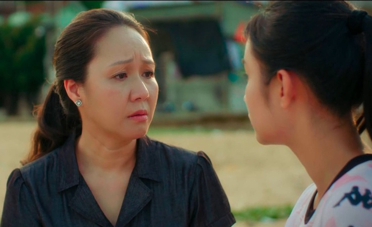 &nbsp;Diễn viên Mai Huê trong "Đội bóng nữ làng Xuân".&nbsp;