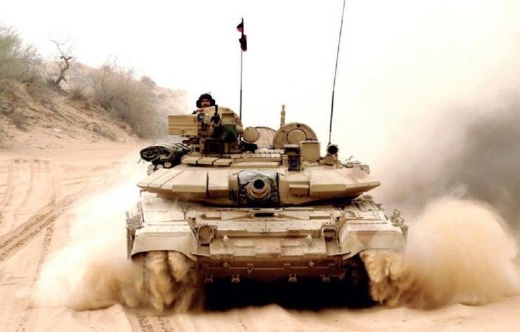 Xe tăng T-90 Ấn Độ trong một cuộc tập trận. Ảnh: Bộ Quốc phòng Ấn Độ