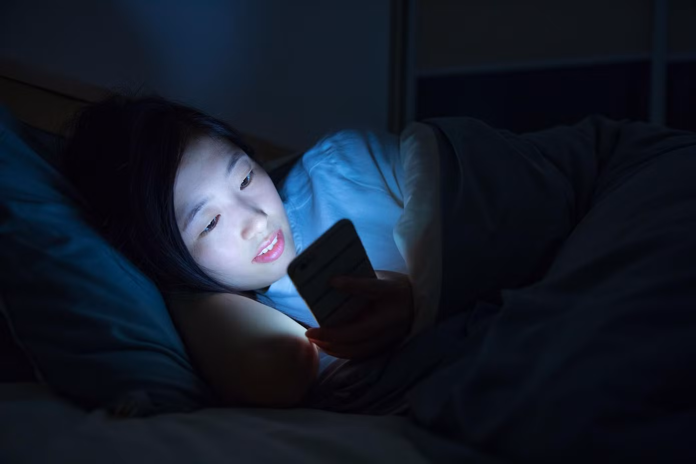 Ma trận phim ngắn AI đang khiến người trẻ sập bẫy, thức xuyên đêm - 1