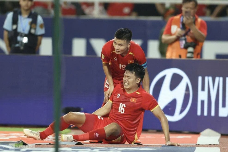 Quang Hải và Thành Chung chấn thương lỡ cơ hội dự FIFA ASEAN Cup 2026. Ảnh: Anh Hiếu