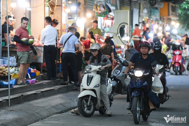 Cư dân HH Linh Đàm: 'Chúng tôi mong muốn được an cư' - 12