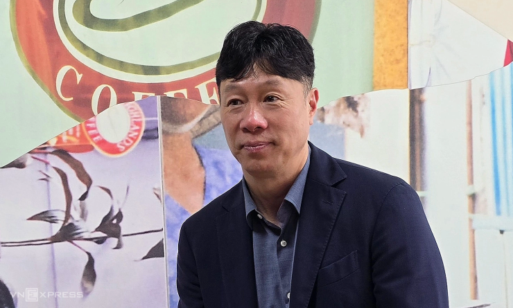 Ông David Thái, CEO Highlands Coffee trong buổi phỏng vấn với VnExpress hồi tháng 4/2025. Ảnh: Tất Đạt