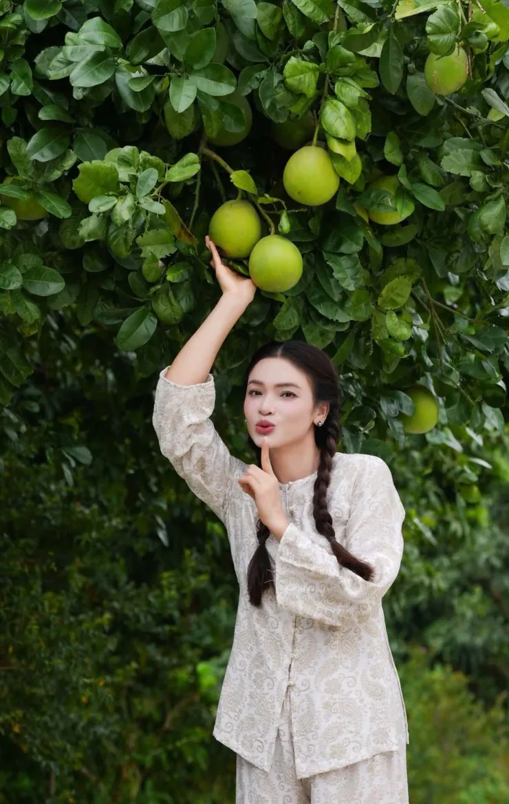 Ảnh sao 25/9: Nhật Kim Anh cùng mẹ chồng cũ và hai con đón Trung thu - 2