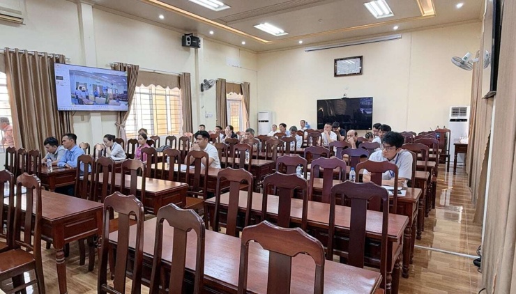 Số tham gia đấu giá ngày hôm nay 26/9&nbsp;chỉ có 24 tổ chức và cá nhân, ít hơn 36 cá nhân và tổ chức, so với hôm qua (60 tổ chức và cá nhân). Ảnh: CX
