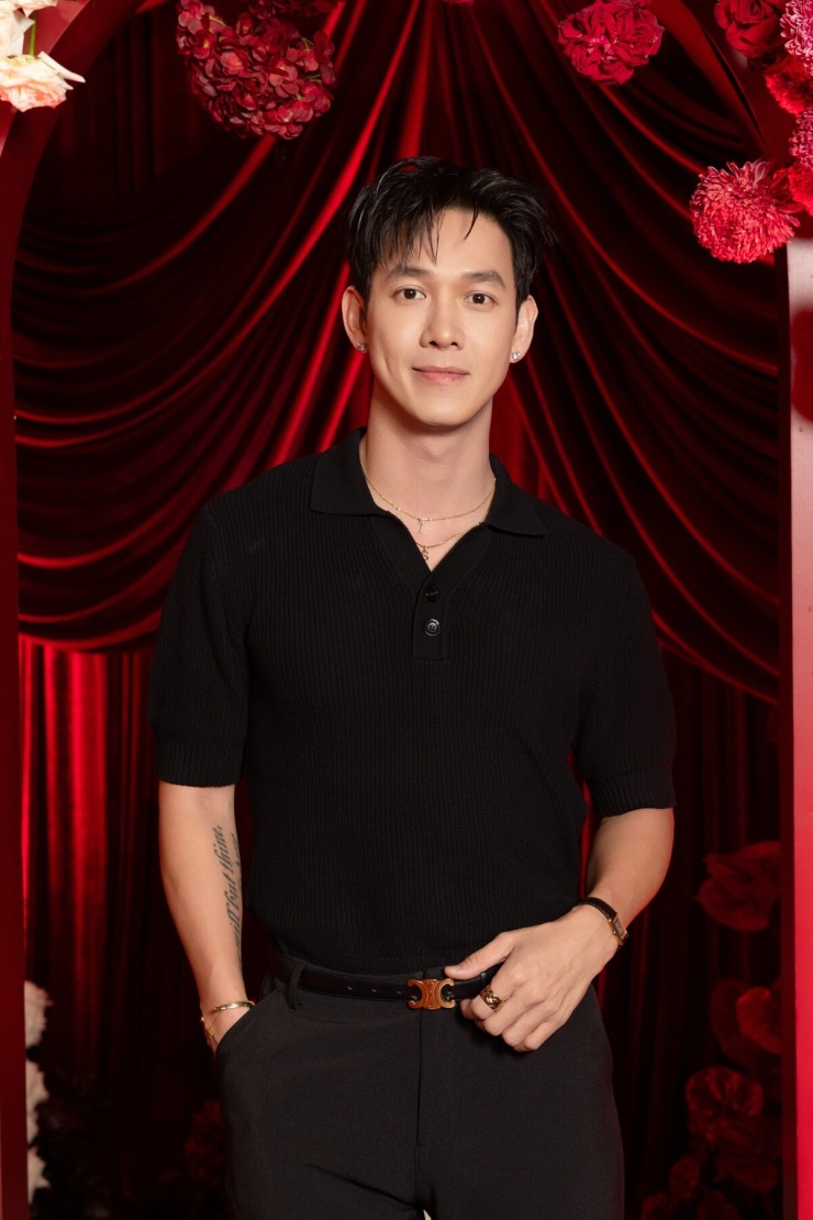 Pha Lê, Tiến Luật và dàn sao mừng đám cưới Akira Phan - 5