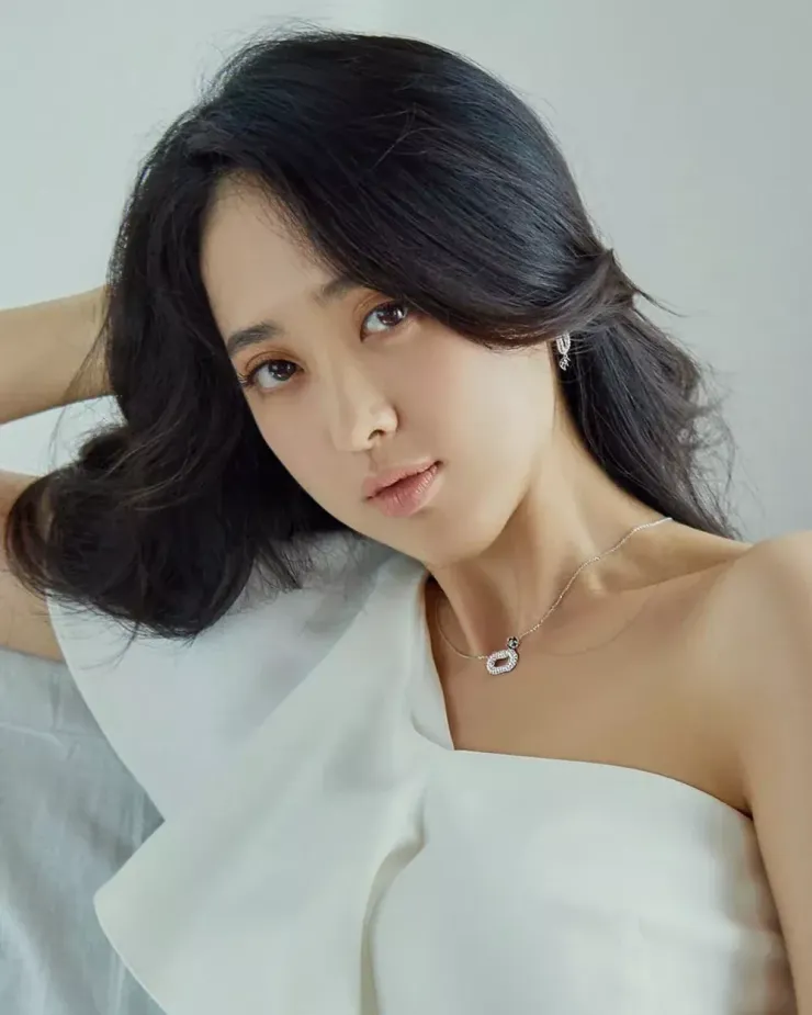 Dàn tình cũ Lee Dong Gun: Người viên mãn bên chồng công tố, kẻ chật vật làm mẹ đơn thân - 1