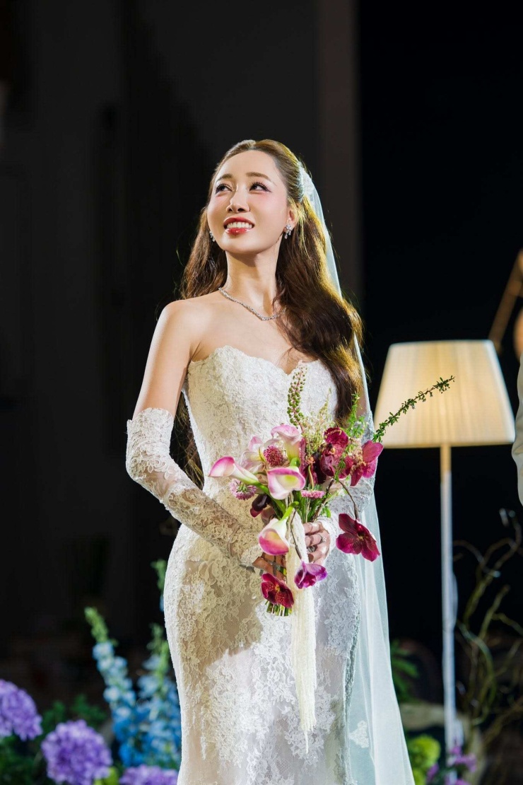 Diễn viên Thùy Anh khi làm cô dâu của Ngọc Quỳnh, hôm 23/9.