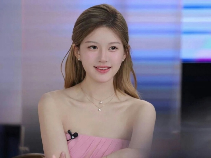 Triệu Lộ Tư.