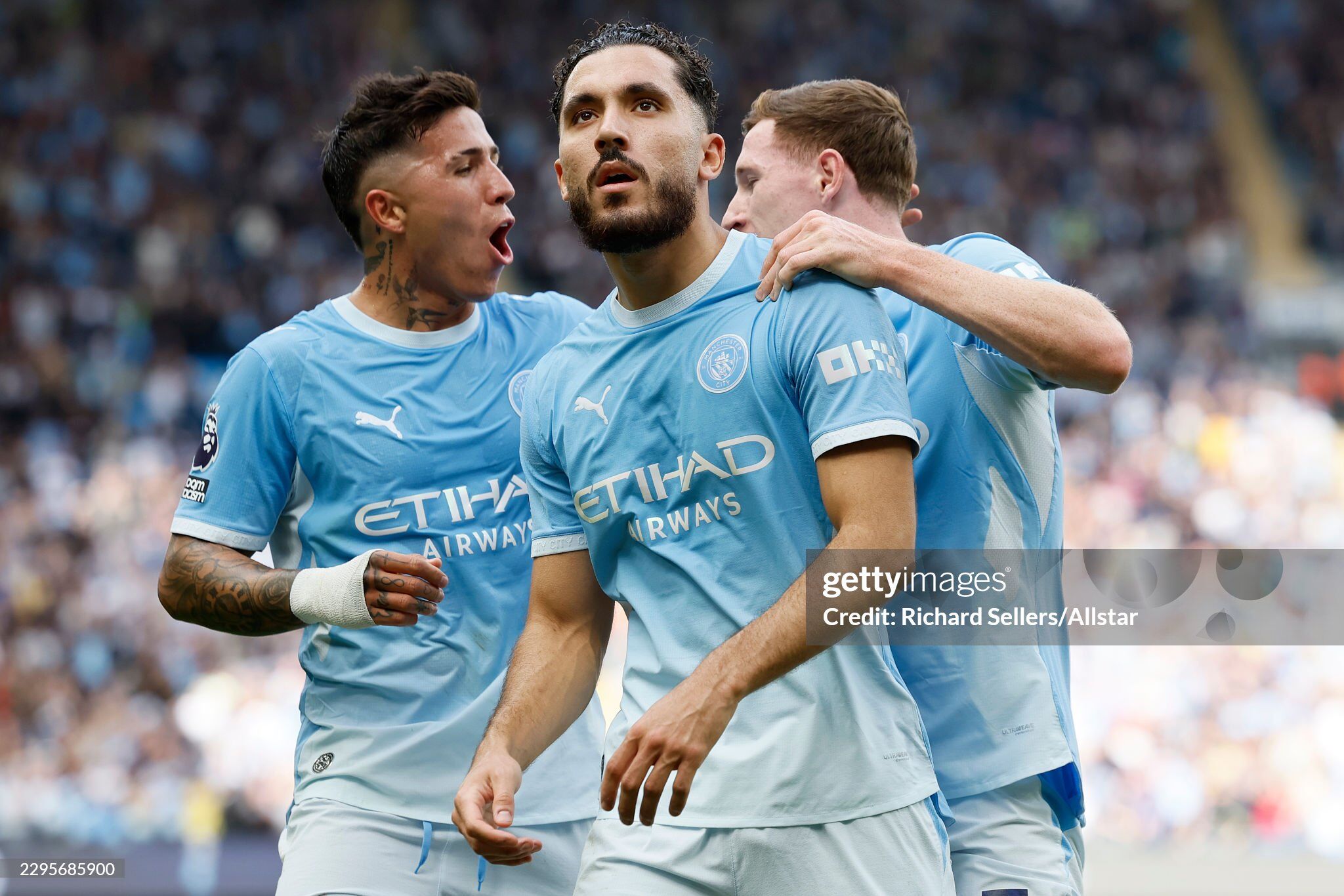 Man City đang duy trì thành tích toàn thắng