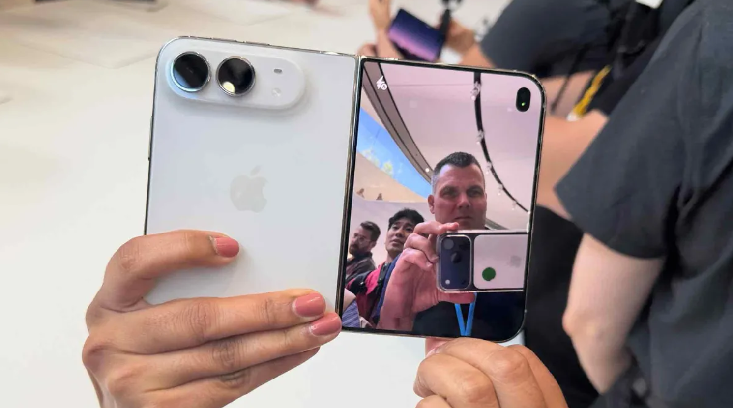 iPhone Duo.
