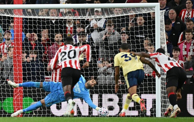 David Raya đã có màn trình diễn xuất sắc trong chiến thắng của Arsenal trước Sunderland
