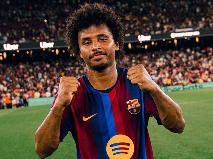 Adeyemi có màn khởi đầu bùng nổ trong màu áo Barcelona