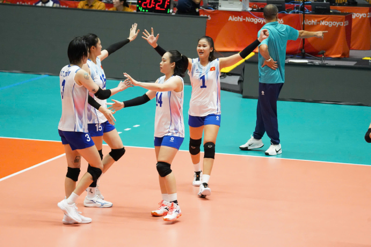 Điểm yếu bước một vẫn lộ rõ, nhưng tinh thần thi đấu, sự kiên cường của VĐV trẻ là điều đáng khen
