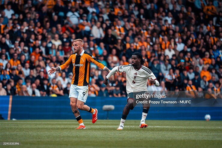 Carrick khởi đầu nhiệm kỳ với thất bại khó tin trước Hull City
