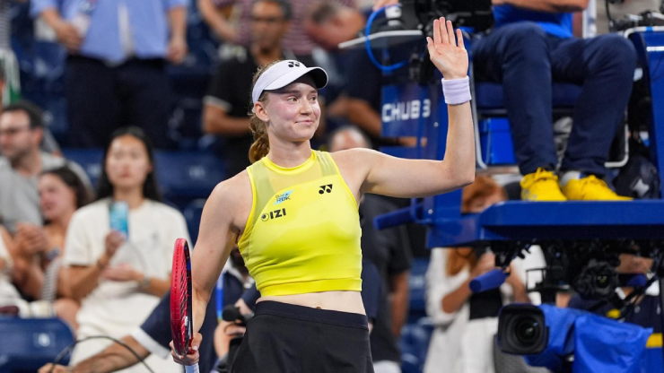 Rybakina tạm thời giữ ngôi đầu WTA 