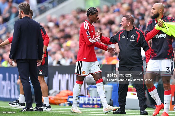 Rashford có thể đá chính trước Sabah