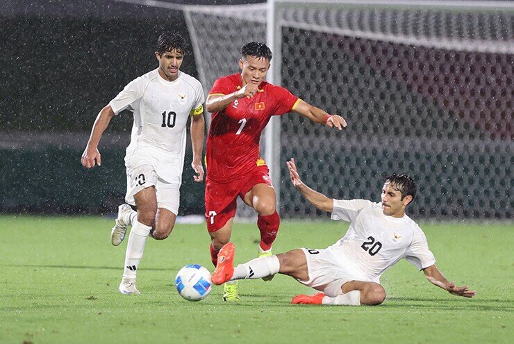 Thanh Nhà và đồng đội bước vào trận bản lề với U23 Philippines