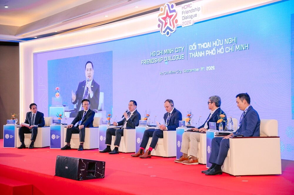 Ông Hà Huy Cường – Phó Tổng giám đốc Nam A Bank tham gia Phiên thảo luận chính của sự kiện.